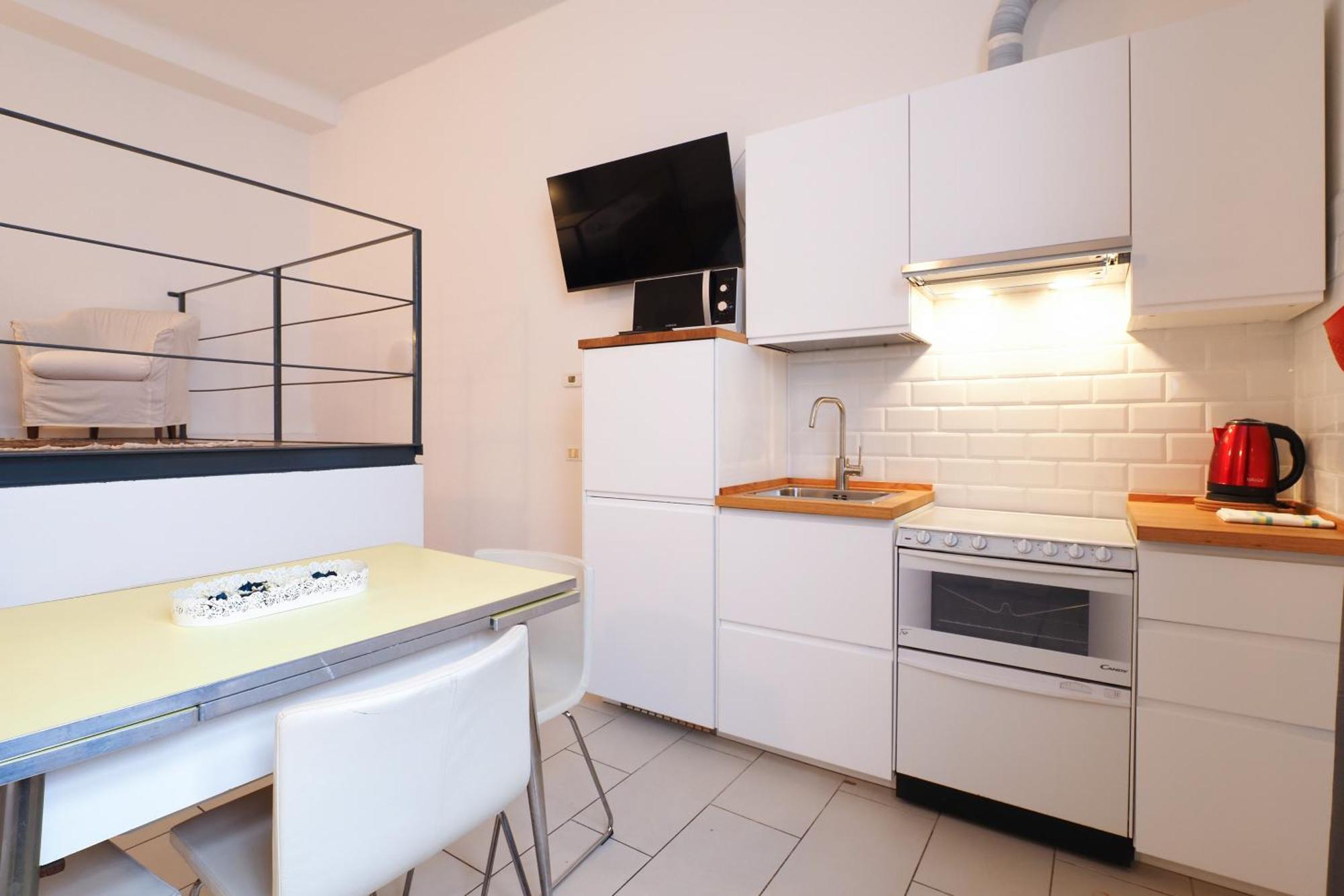 Ferienwohnung Primopiano - Acerenza Flats Mailand Exterior foto